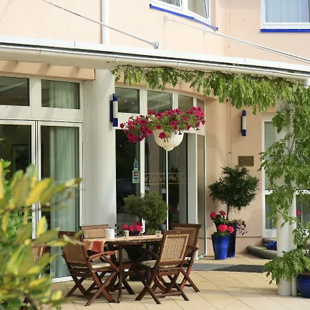 Hotel Circle Inn - Closest To Air Base-2