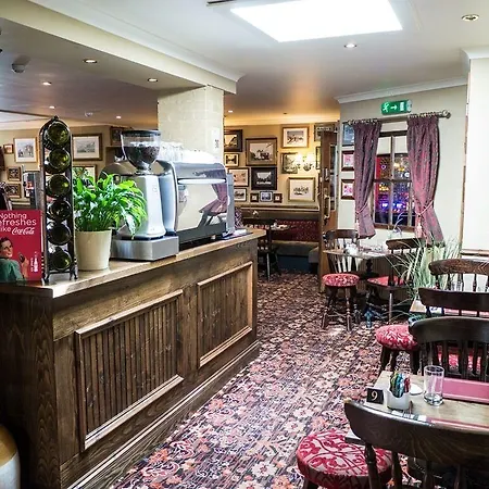The Golf Tavern-2