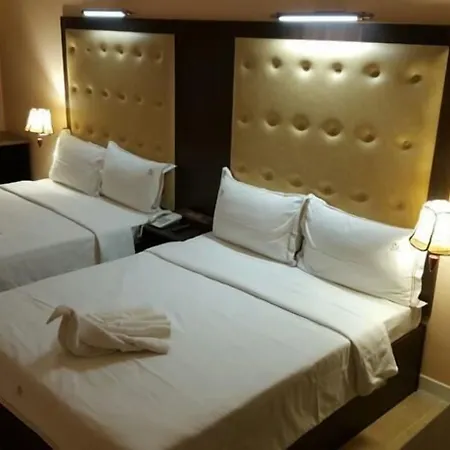The Queensburry City Hotel-3