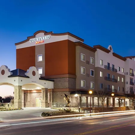 Courtyard By Marriott Fort Worth Historic Stockyards-3