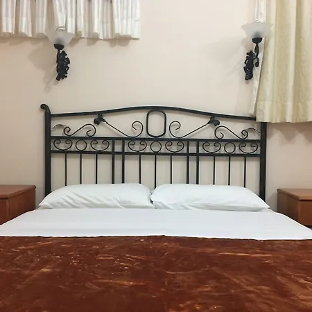 Side Hotel-2