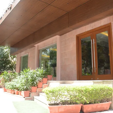Connaught Royale-2
