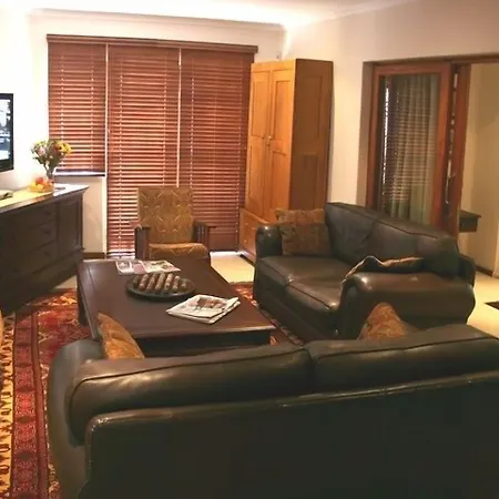 Blaauwheim Guest House-3