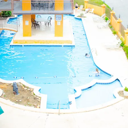 Americana Inn A Travelodge By Wyndham-3