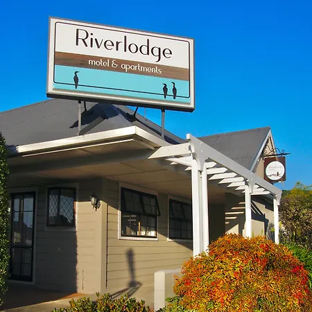Riverlodge Motel-2