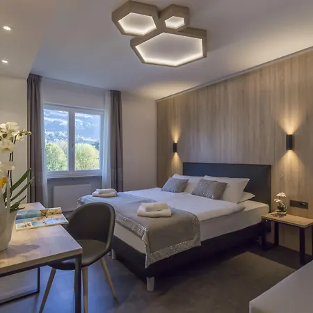 Tourist Hotel-2