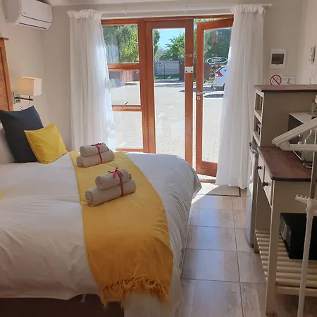 Dilisca Guesthouse-3