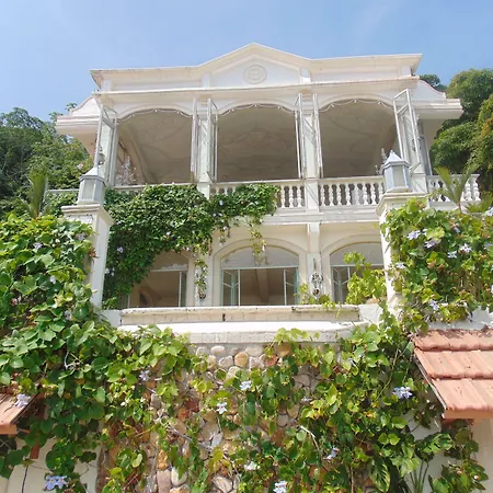 Villa Caprichosa Boutique Hotels-3