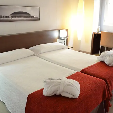 Atenea Rekord Suites Barcelona-2