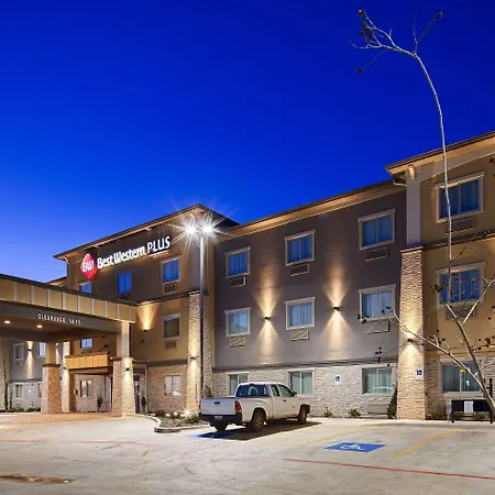Best Western Plus Lonestar Inn & Suites-2