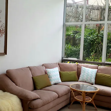 Lush & Co Auckland Bed & Breakfast-3