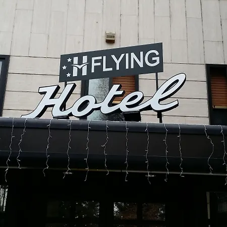 Flying Hotel-2