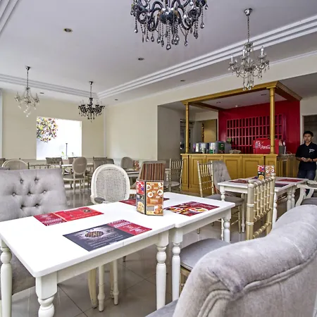 Residences by RedDoorz near Rumah Mode-2