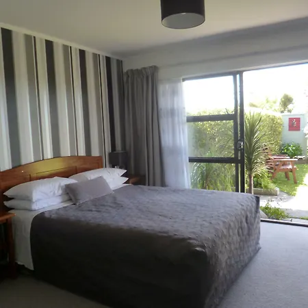 Opua Boutique Seaview Motel-2