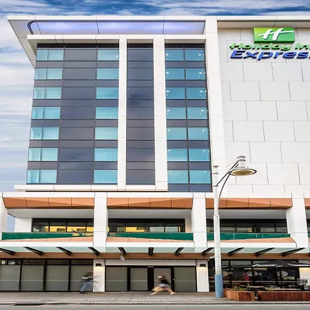 Holiday Inn Express Adelaide City Centre By Ihg-3