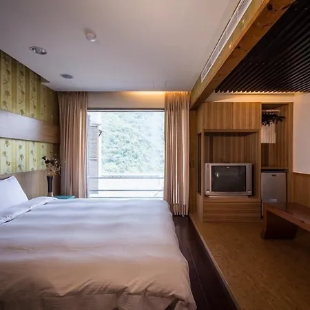 Wulai Sunglyu Hot Spring Resort-3