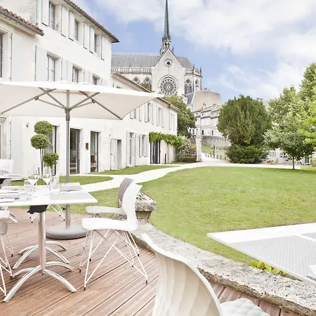 Hotel Le Saint Gelais-2