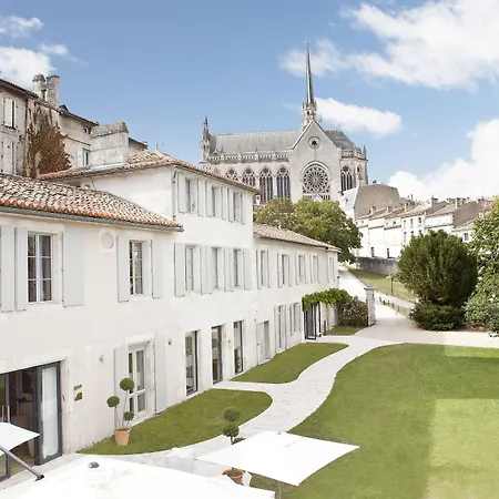 Hotel Le Saint Gelais-3