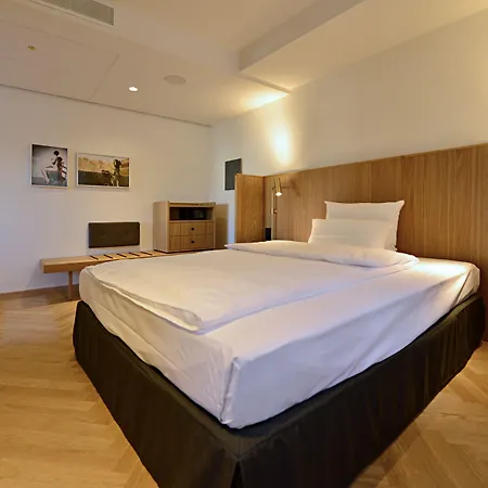 Melter Hotel & Apartments - A Neighborhood Hotel-2
