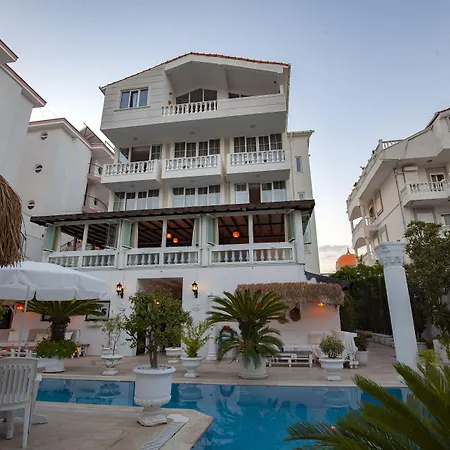 Conny'S Hotel (Adults Only)-3