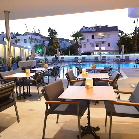Oasis Hotel-3