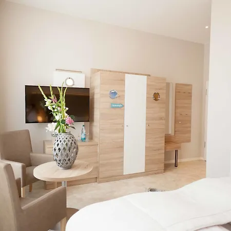 Ostseehotel Warnemuende-2