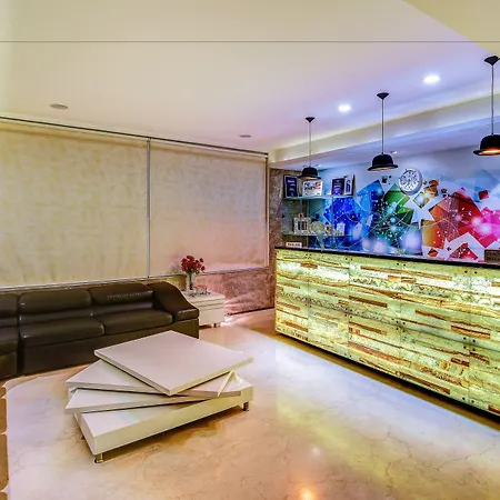 Capital O 14448 Hotel Sapphire Star-3