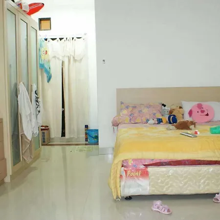 Lagura Residence Guest House-3