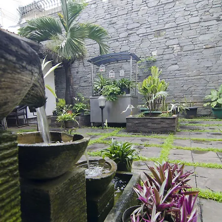 Fora Guest House Taman Lingkar-3