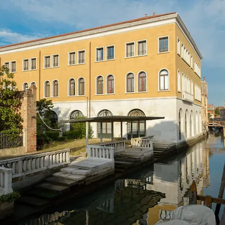 Palazzo Veneziano - Venice Collection-3