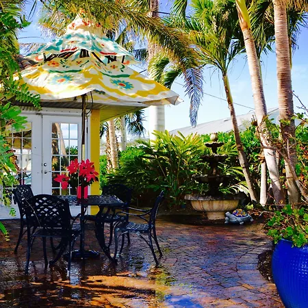 Sea Turtle Inn-2