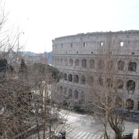 Colosseum Corner-3