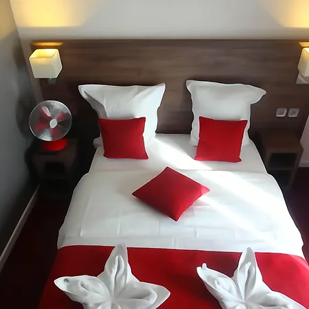 Hotel La Perle Montparnasse-2