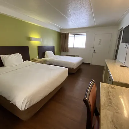 Skylight Inn Willoughby - Cleveland Mentor-2