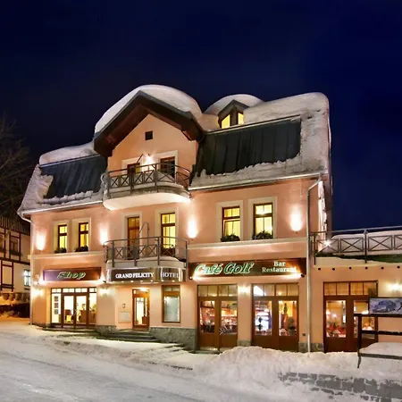 Wellness Hotel Grand-2