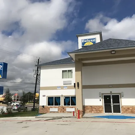 Deluxe Inn & Suites - Baytown-2