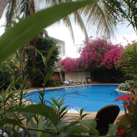 Langi Langi Beach Bungalows-3