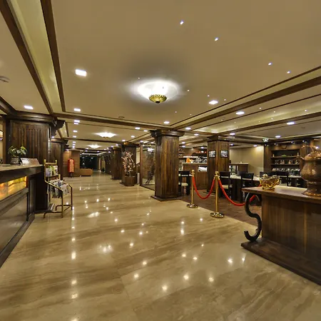 Clarks Inn Srinagar-3