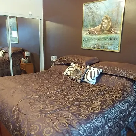 Chateau Sur Mer Bed & Breakfast-2