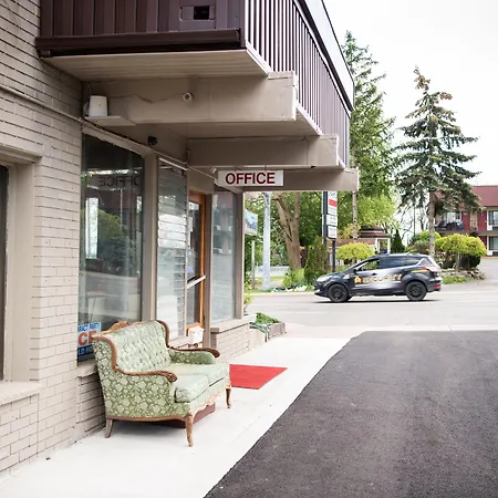 Advance Inn-3