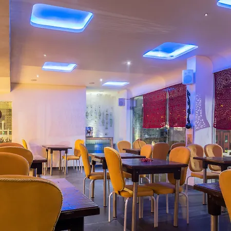 Yahvi Hotel-3