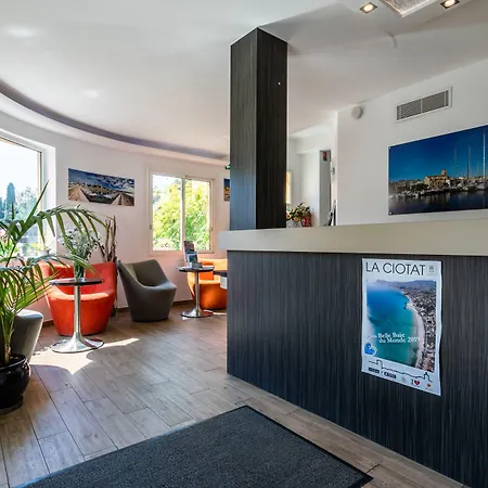 Hotel Corniche Du Liouquet-3