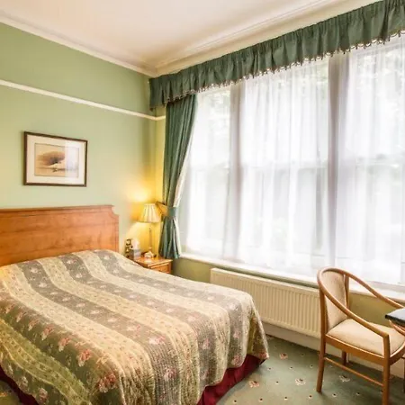9 Green Lane Bed And Breakfast-3