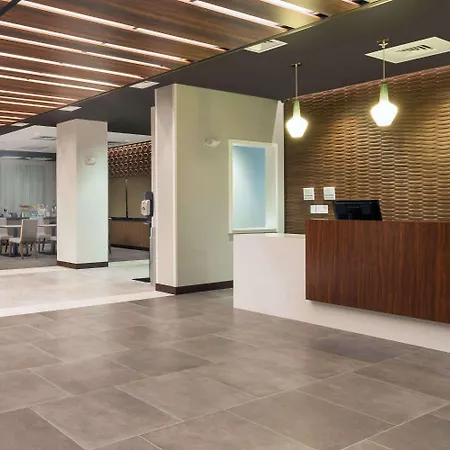 Wingate By Wyndham Altoona Downtown/Medical Center-3