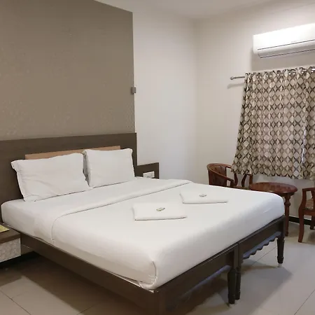 Hotel Sownthariyam-2