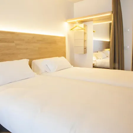 Hotel A Pamplona-2