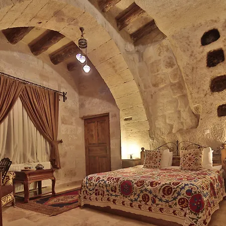 Amber Cave Suites-3