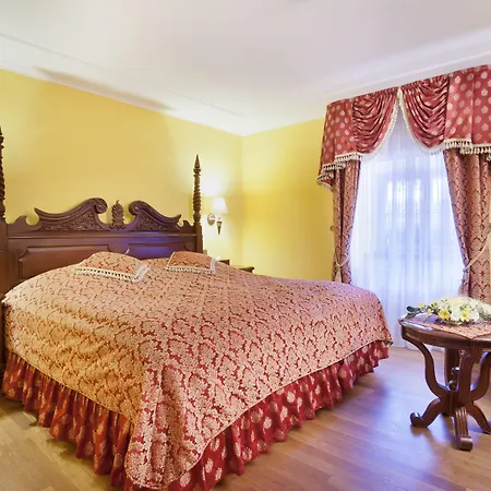 Hotel U Prince Prague By Bhg-2