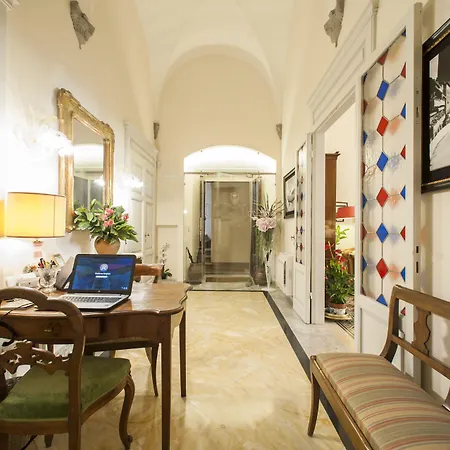 Residenza D'Epoca Palazzo Borghesi-2