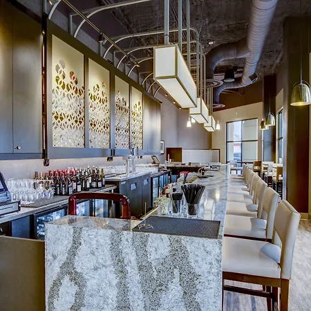 Inn At 500 Capitol-3